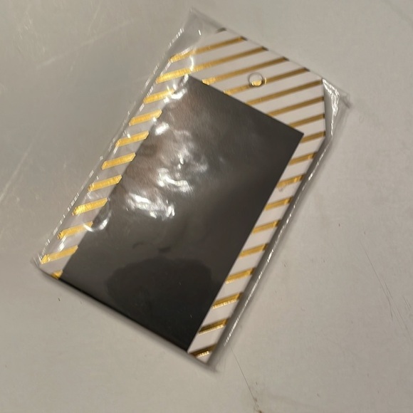 ๐ 30 Christmas  Gift Tags - Add a Special Touch to Your Presents! ๐ - Picture 4 of 5